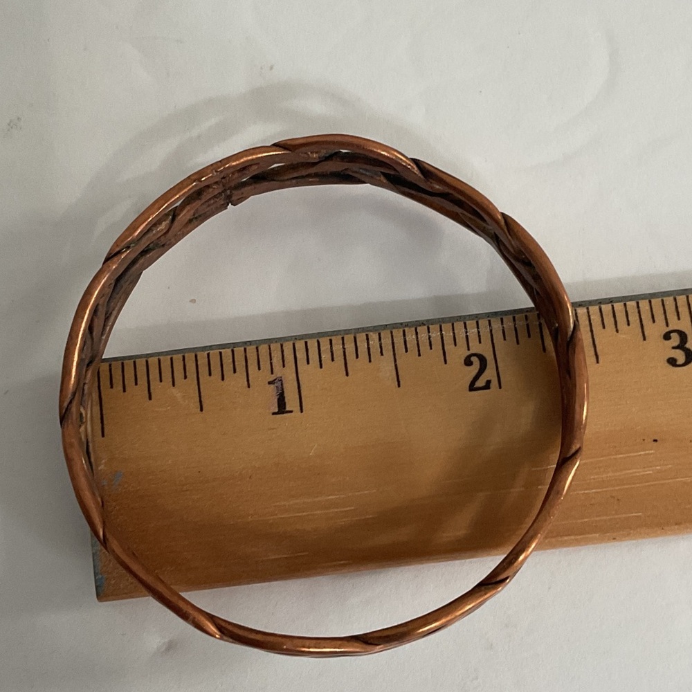 Elegant Copper Bangle Bracelet - Picture 5 of 6